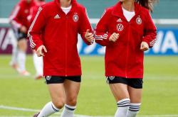 -加拿大女足力克对手，晋级决赛