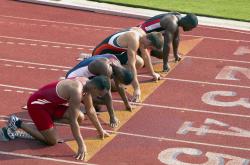 英雄联盟总决赛赛程-双线并进，强者恒强，赛场上的压制与接管