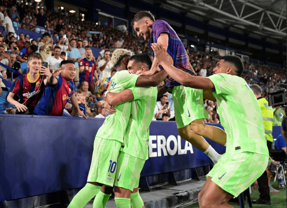 包含劳尔-加西亚梅开二度，赫罗纳客场逼平莱万特的词条