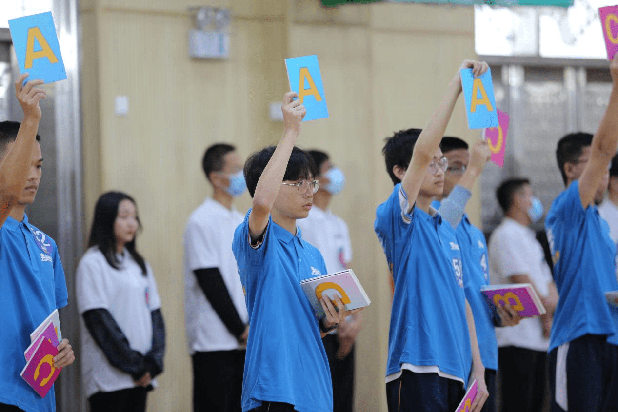 田径战术调整奏效，成功扭转局势的简单介绍