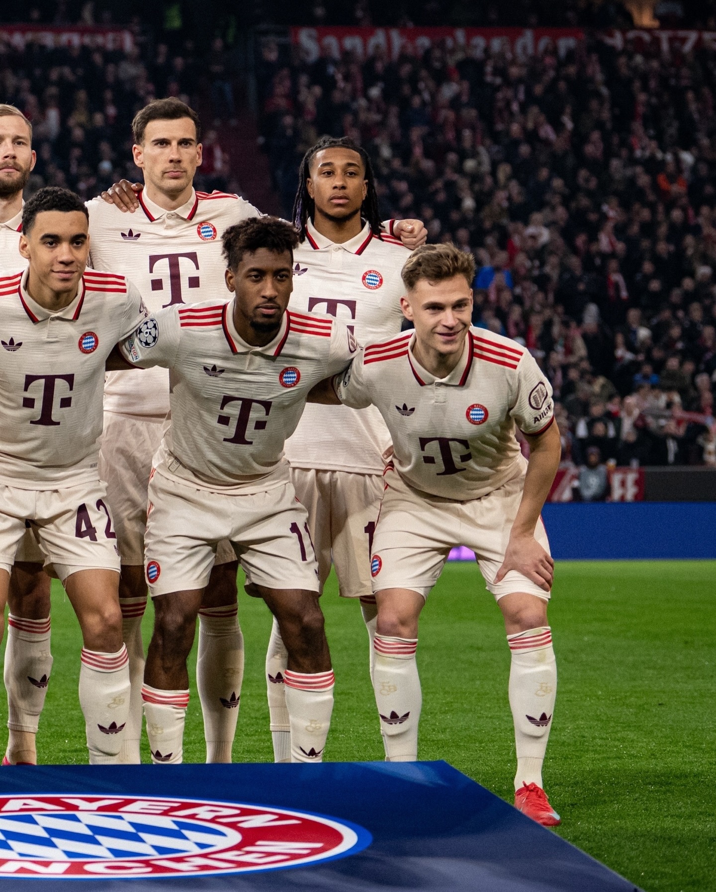 拜仁慕尼黑主场胜利，继续领跑德甲积分榜