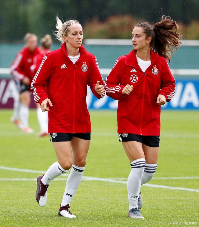 加拿大女足力克对手，晋级决赛