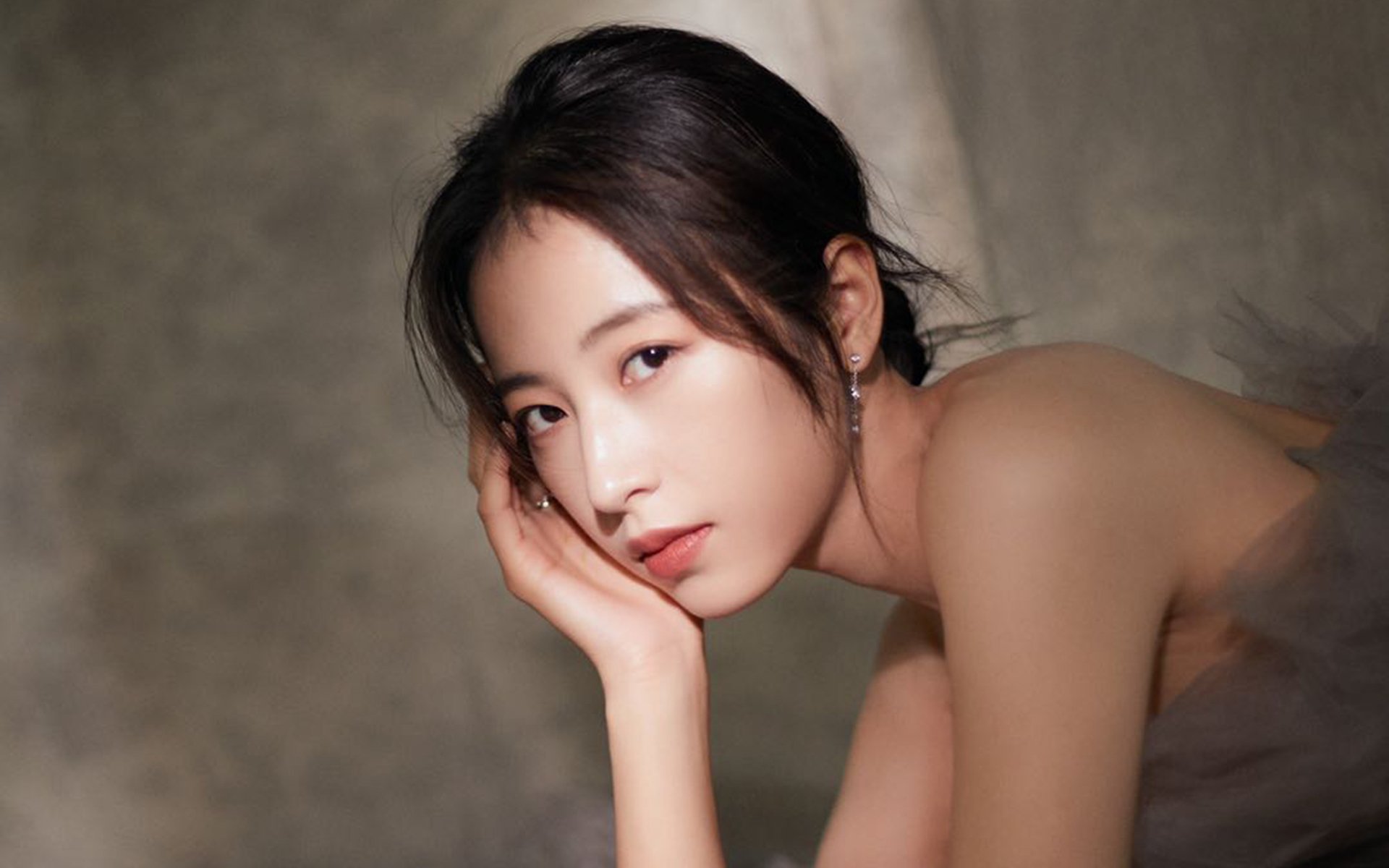 一剑封喉！马丁内利制胜球破僵局，伊朗坚韧反击掀翻北非劲旅