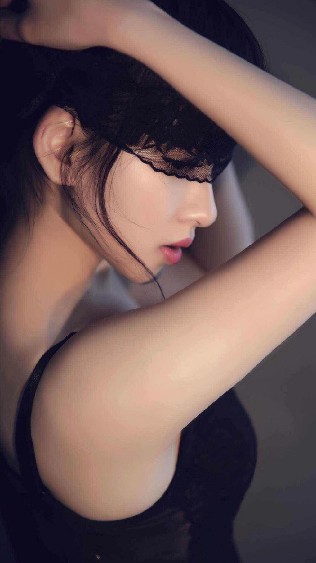 绝境突围,前F2冠军布鲁诺F1新赛季揭幕战封神夜