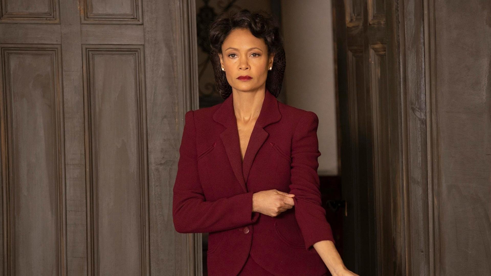 命运交错的绿茵轴心,奥斯梅恩以攻防转换的艺术,导演厄瓜多尔压哨逆转马德里竞技